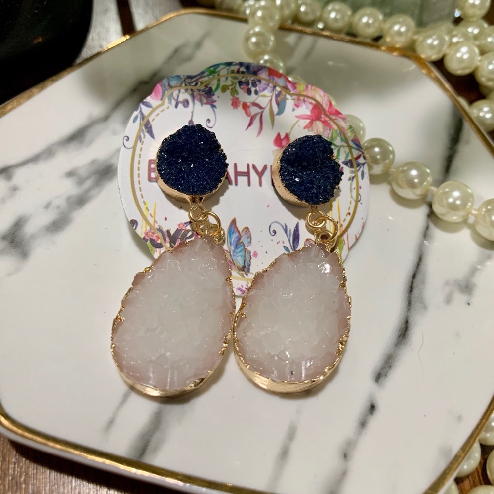 Drop earrings✨